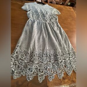 Romeo & Juliet Couture Light Gray Lace-Trim Dress